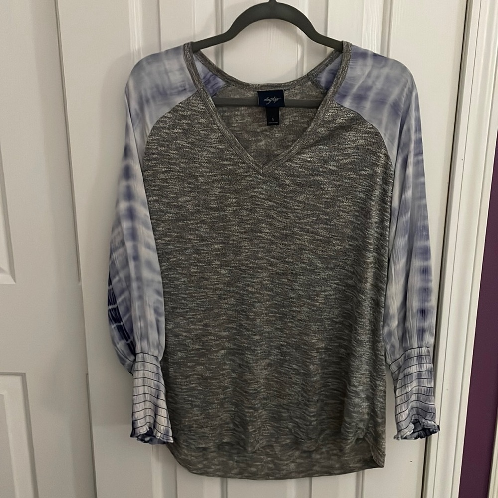 Daytrip tie dye v neck shirt.
